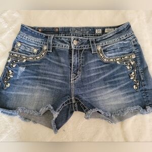 Miss me jean shorts size 31